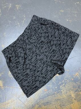 Versona Volley 2 in 1 Grey Black Shorts Medium Fitness Training Lifestyle